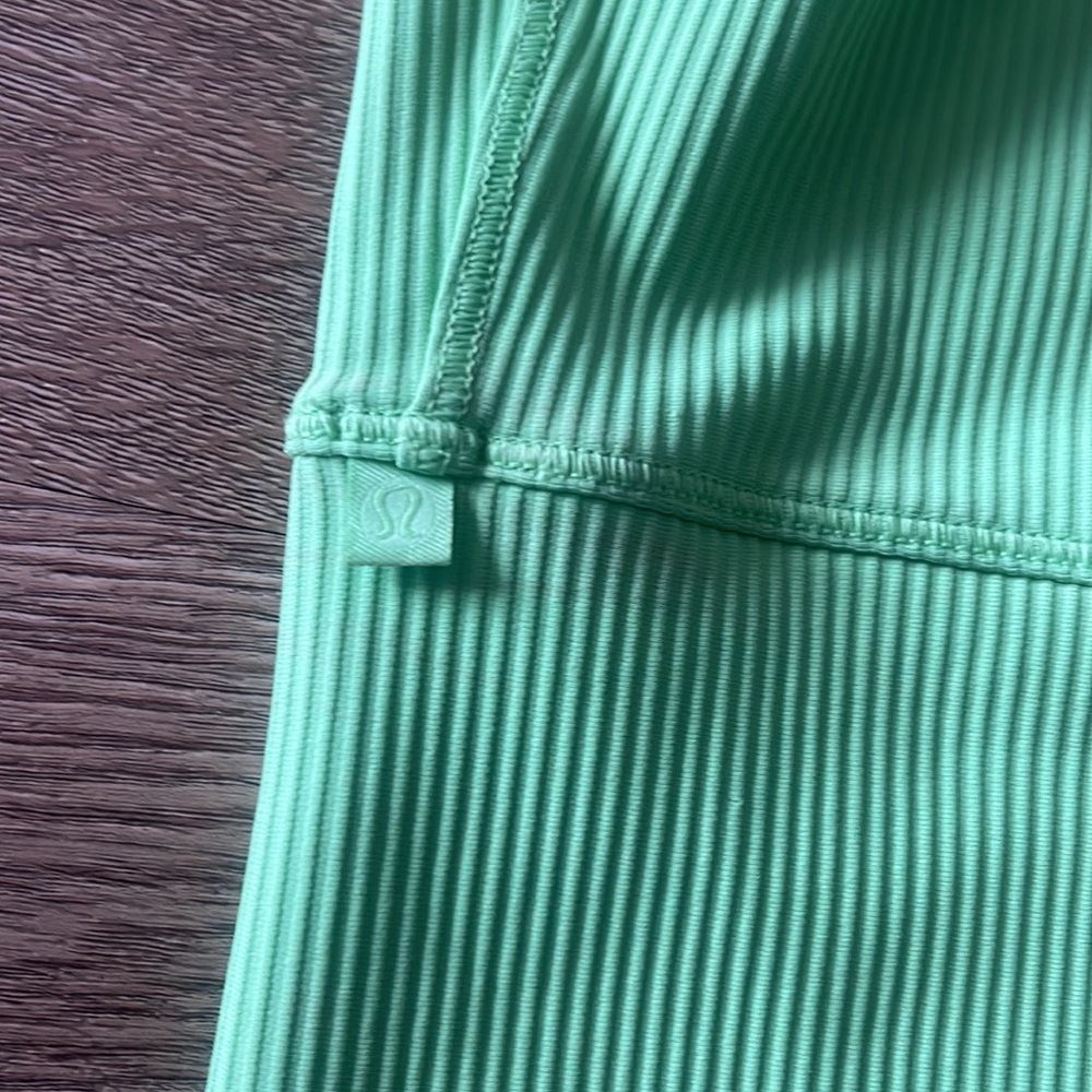 Lululemon Reversible Power Pivot Ribbed Tank Top - Picture 8 of 9
